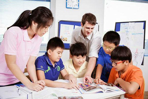 GIA SƯ CHO HỌC SINH TRƯỜNG QUỐC TẾ VIỆT MỸ (VASS)