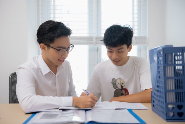 Gia Sư Dạy Lý Lớp 8