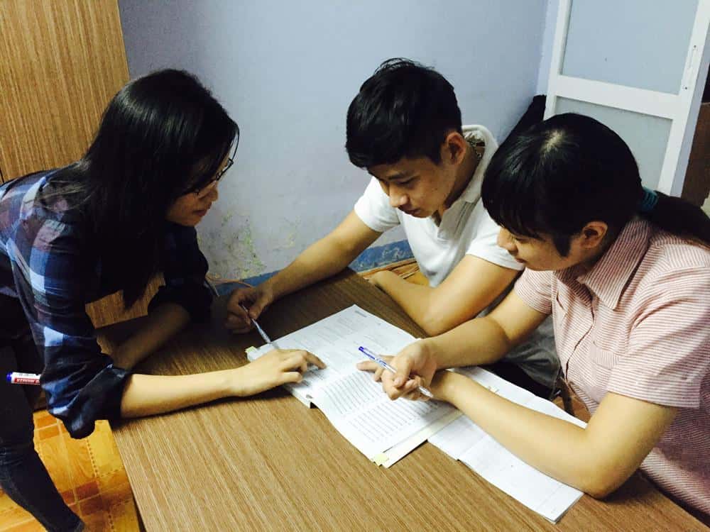 gia sư dạy tiếng anh lớp 10